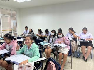 14. โครงการพัฒนาทักษะด้านภาษาอังกฤษ สำหรับนักศึกษาครู ชั้นปีที่ 3